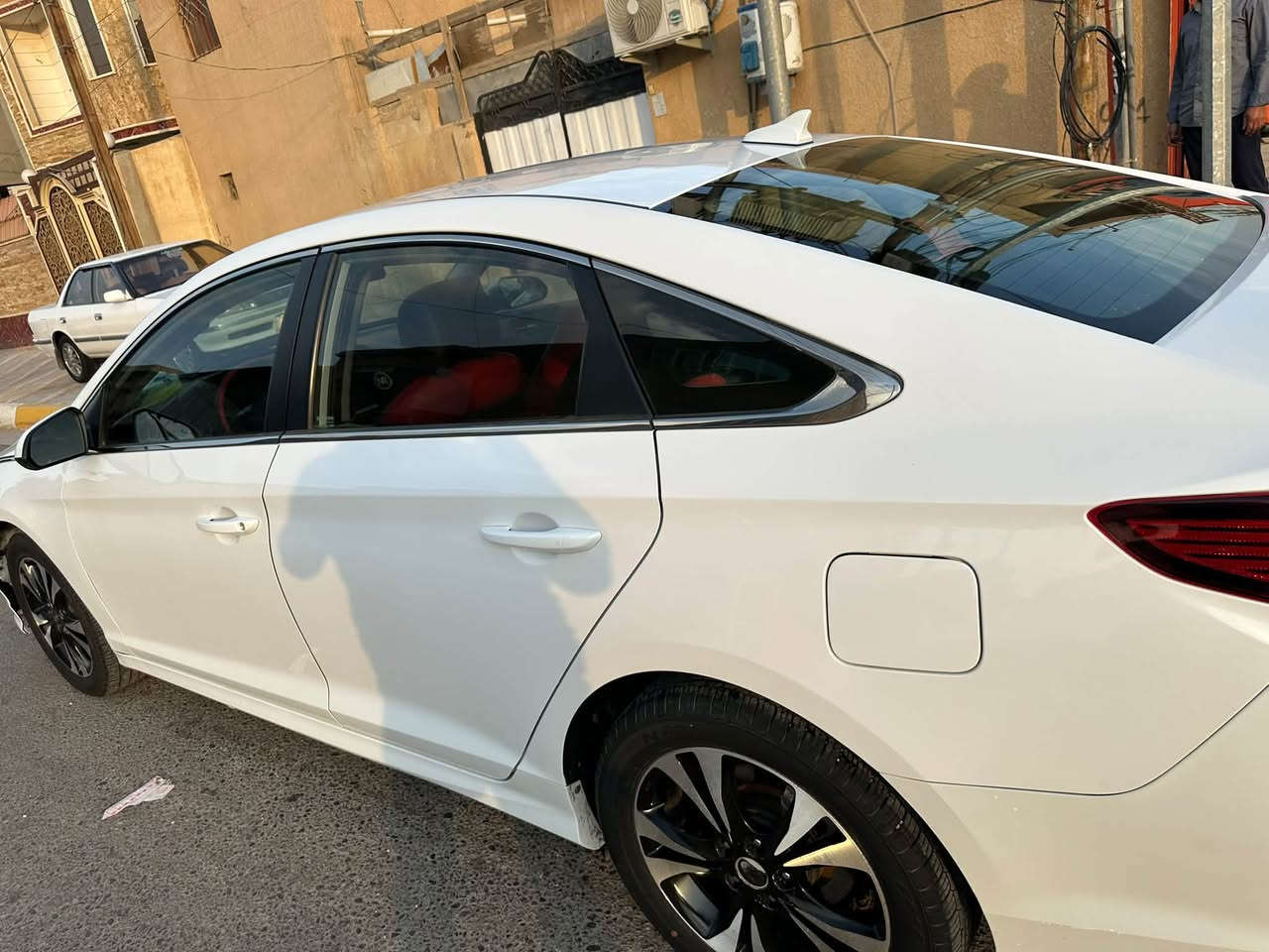 متاح 
سوناتا مديل ١٩
وارد امريكي
محرك ٢٤٠٠ GDi
معوقين صارت حره هذا الشهر
عندي وكالة عامة من المعوق
يعني اني اكفلك المداور بأسمك
رقم كربلاء
حادثها بجم
ماشية  ٦٥ السيارة ما متعوبة
گير محرك مكفولات 
تبريد خير من الله ثلج
كشنات جلد اني مدوشمها
تحكم استيرن
رادارات جانبية
كامرا دوار
حدادية جديدة
باتري جديد
مكانها كربلاء
السعر  ١١٥ ورقة
وبيها مجال حك الجيه
***********
