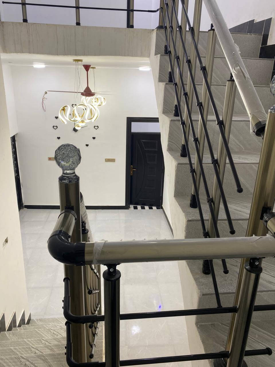 يتوفر دار سكن طابقين مساحه 100 متر طابو زراعي عراقي سند 25 📍 البصره ابو الخصيب كوت ثويني يتوفر كافة الخدمات السعر المطلوب 70 مليون وقابل للتفاوض 
***********
