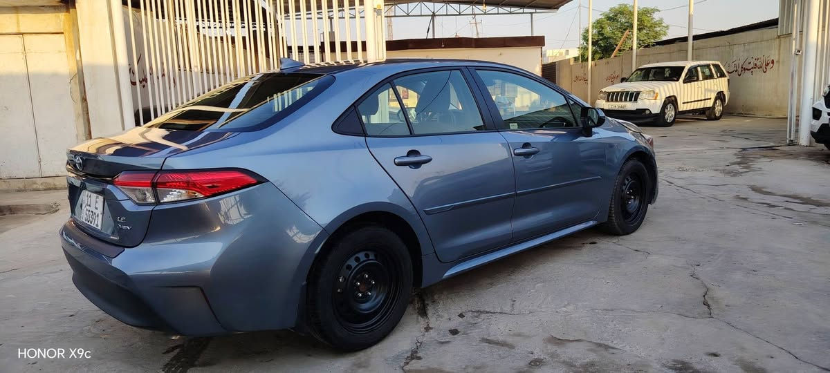 كورلا هايبرد موديل 25 رقم بغداد بسمي هزه وسنويه جديد مواصفات LE محسن بصمه محرك1800 الحادث جاملغ وبنيد فقط ماشيه 10الف بيع او مراوس مكاني سامراءالسعر 139 الشراي يتصل  ***********

نص مكتوب في الصور:
- HONOR X9c