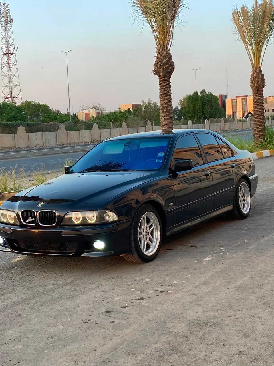 للبيع/Mصقر
سيارةجاهزة ومتعوب عليها ومُدامة بالكامل، المواصفات والنظافة مثل ما موضح بالصور:
​🔹 الموديل: 2001 (صقر)
🔹 المحرك: محرك 28 جديد
🔹 الرقم: أربيل
🔹 السنوية والهزة: جديدة وجاهزة
🔹 التحويل: تحويل مباشر ثاني يوم
​✨ المواصفات والنظافة:
▪️ الداخلية: كشنات جلد + كشنات تحكم كهربائي
▪️ التبريد والتدفئة: شغال شاشة / تبريد قطعتين
▪️ الأمان: أيرباك بالستيرين + أيرباك بالدشبول + أيرباك بالبوب
▪️ الجمالية والإضافات: ويل M + السيارة كلها M + جنطة بصمة
▪️ الإضاءة: لايتات زنون + بلاجكتورات زنون
▪️ المكانيك والخدمة: صدر أمامي وخلفي جديد بالكامل + تايرات جدد
​📲 للاتصال ومعرفة السعر، التواصل على الرقم التالي:
📞 [  الهاتف*********** ]
