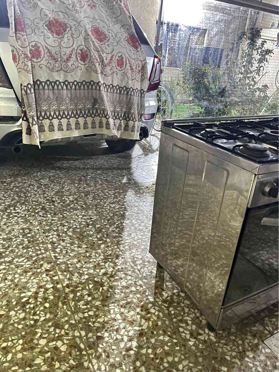 طباخ فريش مصري شغال كله على الفحص سعره 150 وبيه مجال المكان نهايه الشعله منطقه الدهله *********** بغداد, العراق
