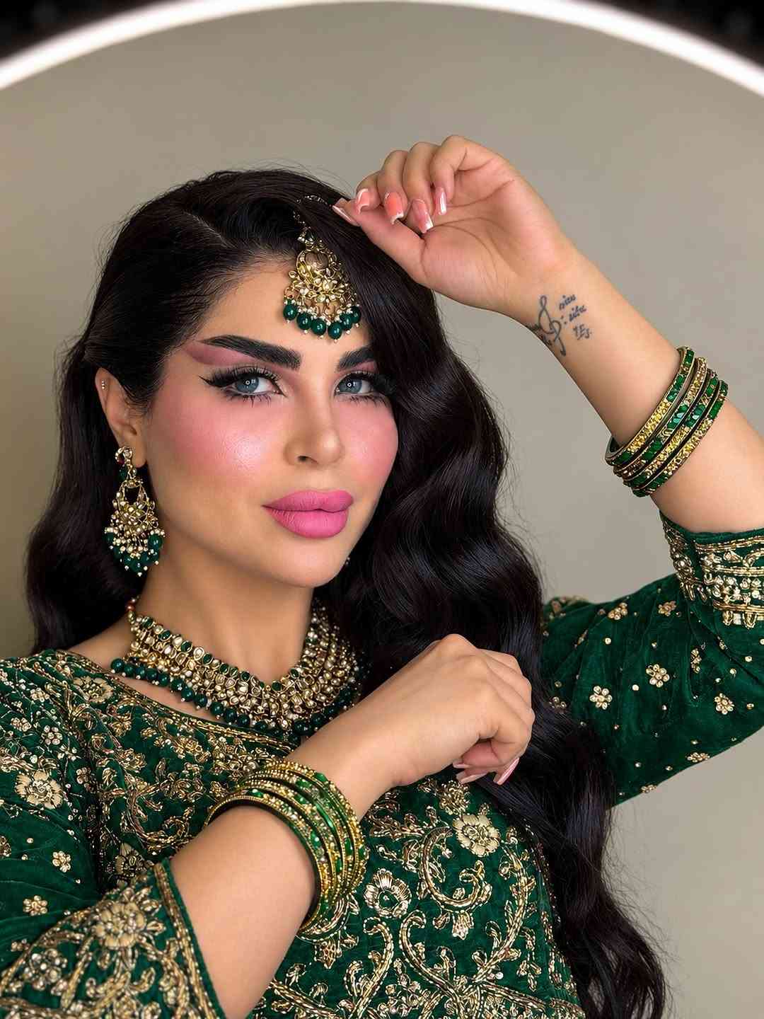 كاشاني بيوتي • شارع الحزام الاخضر • بناية القبة الملكية