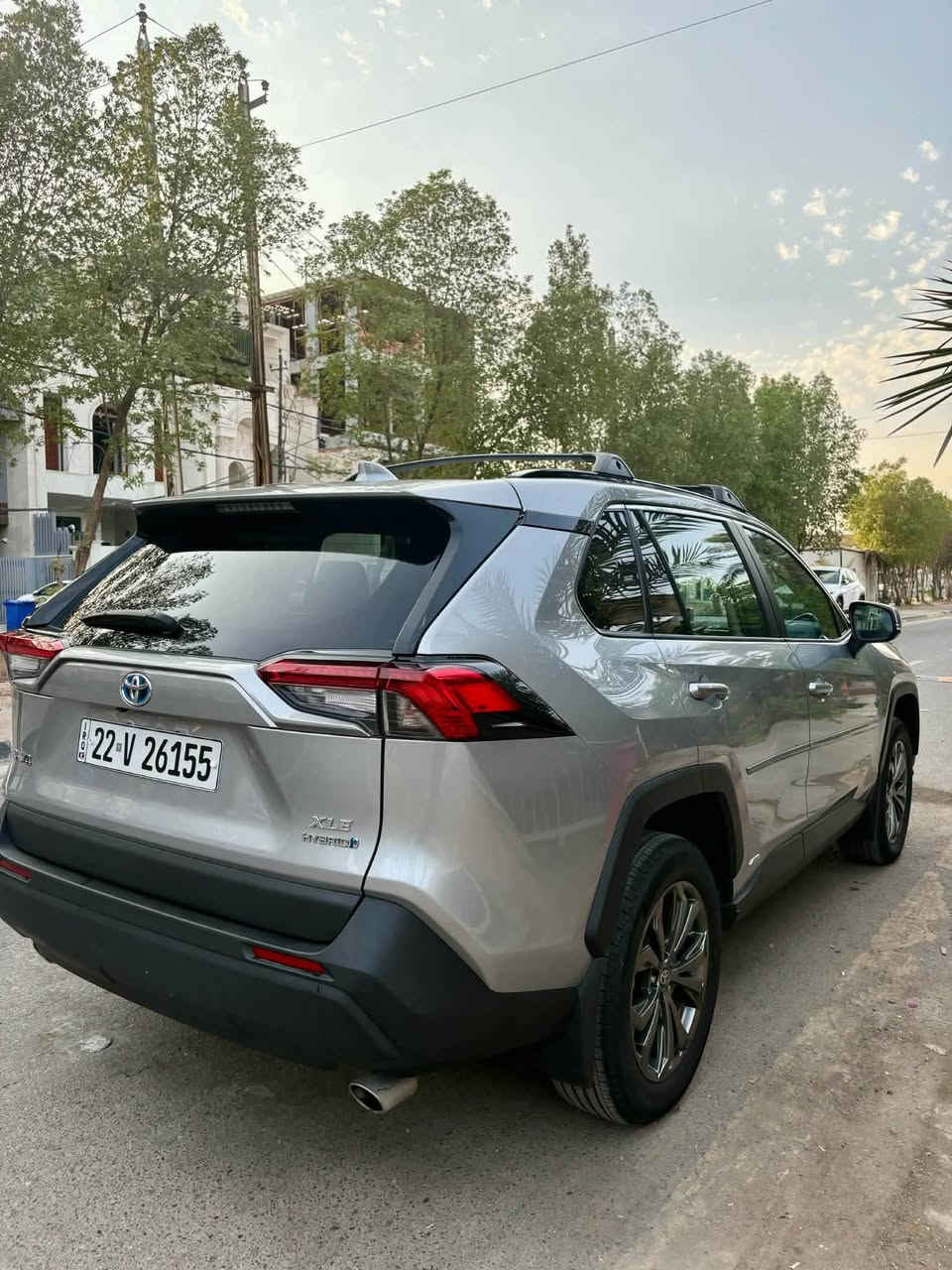 راف فور 2024 xle بريميوم هايبرد
ماشية : 20 الف ميل
اللون : سلفر 

المواصفات : 
فتحة
بصمة
كشنات جلد 
كشن كهرباء
صندوك كهرباء
بصمات ابواب 
بصمة صندوق 
ترحيب عند اقتراب البصمة 
اوتو هولد
هندبريك بصمة 
حساسات بالمراية
أنظمة قيادة
باقي المواصفات معروفة للxle البريميوم 

صور الضرر مرفقه بالمنشور 

بدون صبغ السيارة 
جاملغ مبدل بلاد نفس اللون 
ايرباك دركة راجع سستم 

بدون اي نقص
بدون شواصي بدون لغد 
رقم اربيل ( دخول جديد )

السعر : 258$ وبيه مجال بسيط

المكان :بغداد - العامرية

للاستفسار : ***********
