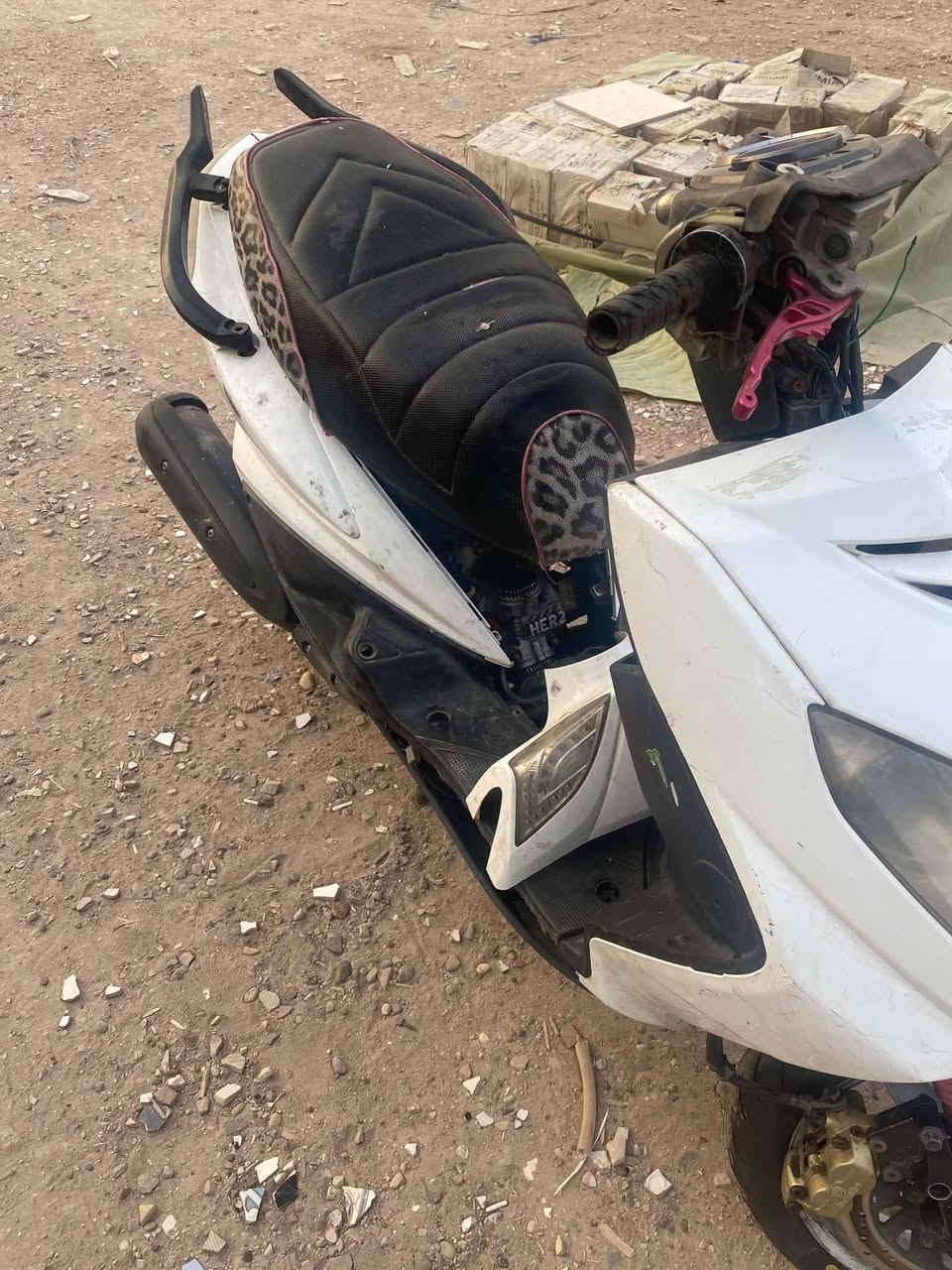 سلام عليكم سكنس فحل طلاعات ابيع كوم حديد جانت تشتغل بس ما تصعد دهن مكينته جانت ناعمه بوشته ٥٨ لتزويد لبيه كور اير تو وبيه كابريتر عكس  صدر كرزي ودبل خلفي رياضي اصلي وفج برمبو وستان صفح رياضي وقطره دهن وفلاوين ويداد رياضيه وبيه صالنصه مال ياباني سعر ٤٠٠ قفل مصروف عليه أكثر  سعر لا تعامل رقمي *********** ملاحضى جانت لدراجه بيه مكينه ٦٣ وبيه روله جبيره موجوده مكينه لقديمه بس زنجيله تعبان  مكاني بغداد
سلام عليكم سكنس فحل طلاعات ابيع كوم حديد جانت تشتغل بس ما تصعد دهن مكينته جانت ناعمه بوشته ٥٨ لتزويد لبيه كور اير تو وبيه كابريتر عكس  صدر كرزي ودبل خلفي رياضي اصلي وفج برمبو وستان صفح رياضي وقطره دهن وفلاوين ويداد رياضيه وبيه صالنصه مال ياباني سعر ٤٠٠ قفل مصروف عليه أكثر  سعر لا تعامل رقمي *********** ملاحضى جانت لدراجه بيه مكينه ٦٣ وبيه روله جبيره موجوده مكينه لقديمه بس زنجيله تعبان  مكاني بغداد
