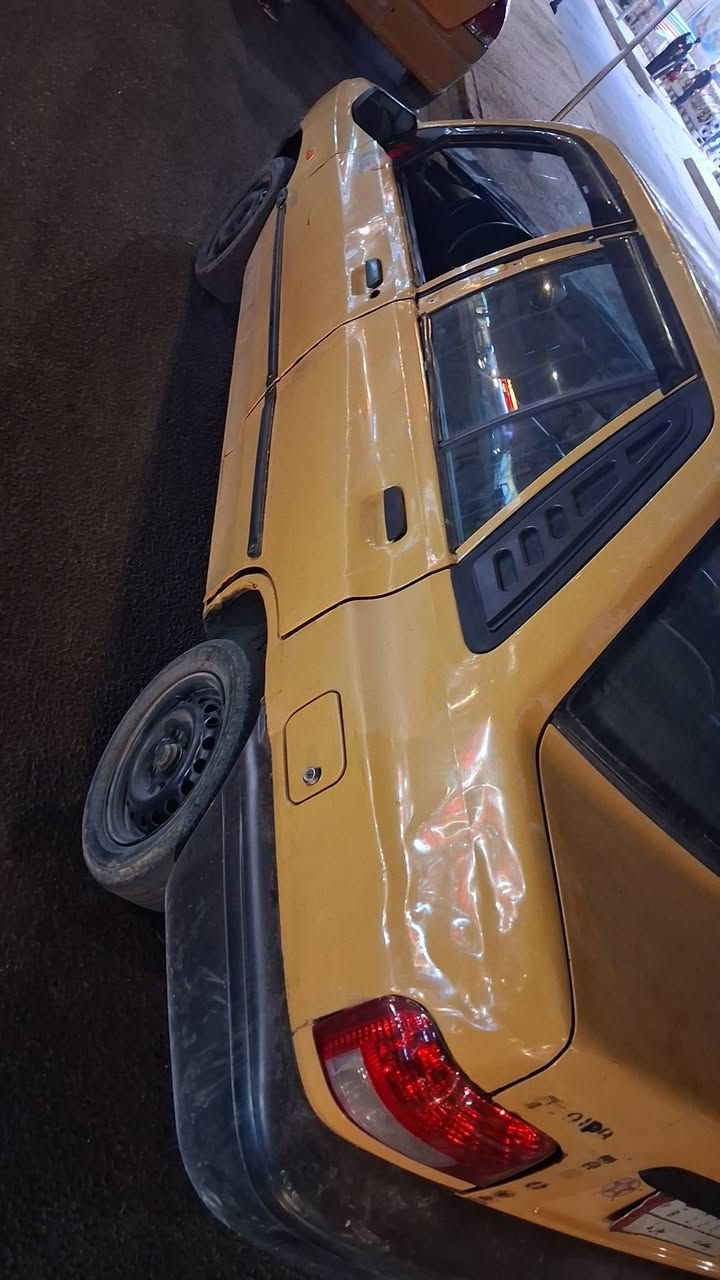 ن سايبه موديل٢٠١١صاحبه عدي رقمه رقم بغداد سنويه ل٢٠٢٧عليه هيه ٧٥وصل خط ما صاقط الكشر شوفت عينك السعر ١٢ وبيه مجال بصيط ***********
