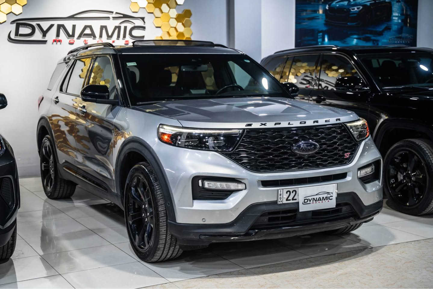 2020 Ford Explorer ST - V6-  3.0L 

‎موديل : 2020
‎‏‎ماوەی ڕۆیشتن :44,000ميل
‎هاوردةي : امريكي
‎‏‎پستۆن : ٦سلندر
‎رةنگ: سلفر
‎رةنگي ناوي :اسود
‎‏‎موسفات/ فول فول ١/١
‎بوياغ:بي بوياغ  
‎ارباك: تةنها شان
‎ژمارة هةولير 
‎ناونيشان هةولير جادةي حديد و خشب  شركة دايناميك موتورز لة 10 بةياني تا 10 شةو كراوةية..
‎بو زانياري زياتر پةيوةندي بكةن بة وتس اب

***********
=============== أربيل, العراق
