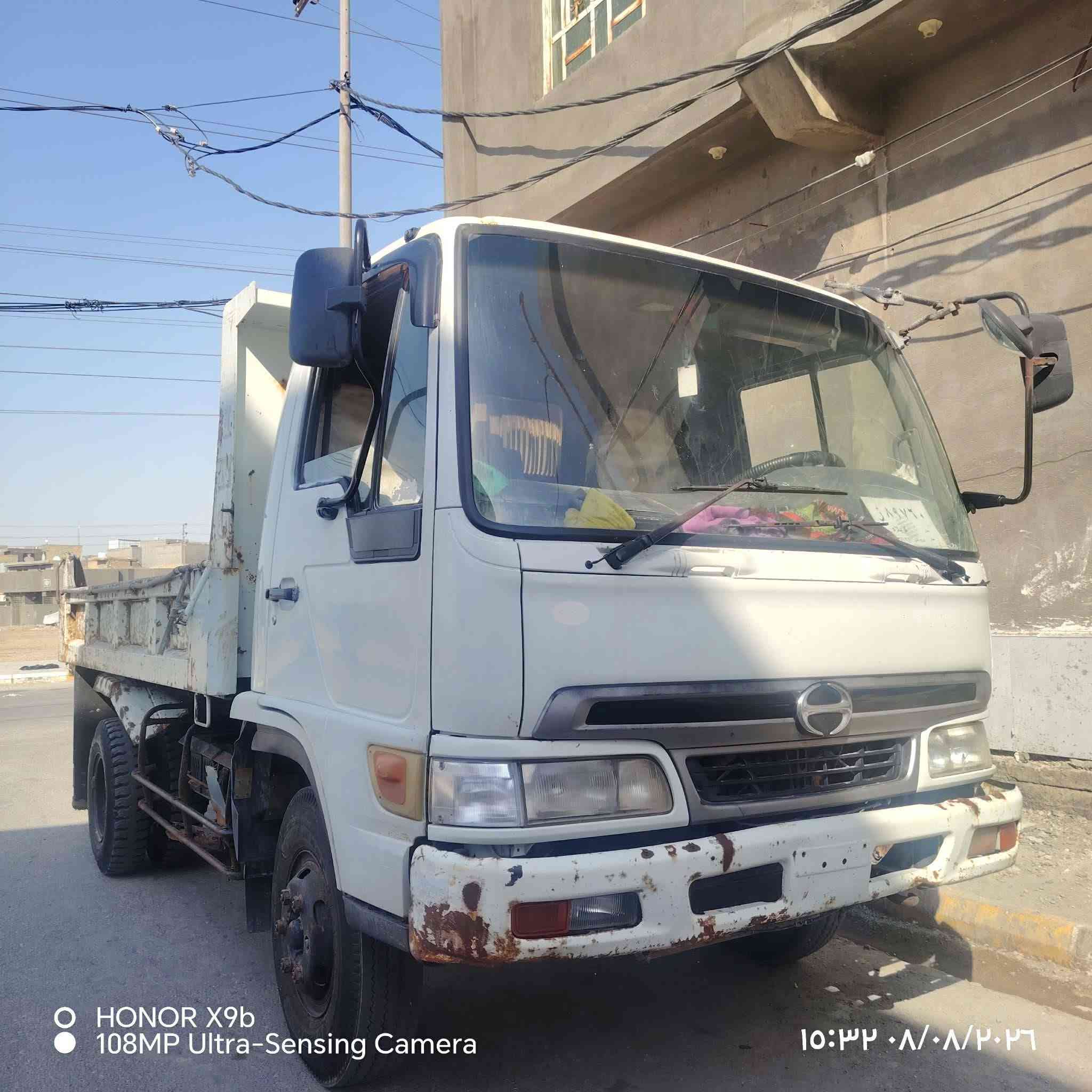 السلام عليكم هينو ام الشفه للبيع موديل ٢٠٠١ محرك مامفتوح كير البلاد شاصي مكفول ٦سنندر محرك ٨٠ السعر الاتصال على الرقم ***********
