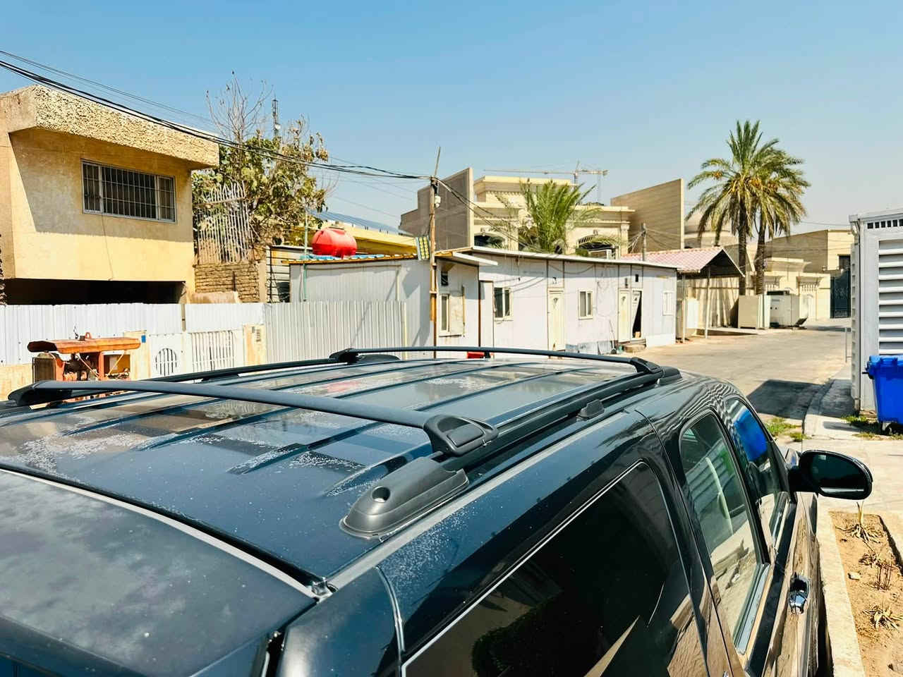 للبيع تاهو LTZ ابتر   اسود فوووول مواصفاات 1/1 كفااااله (كير محرك تبريد ❄️ حداده تخم تاير ) كلها على وضع الشركه 
موديل :٢٠٠٧ بااسمي رقم انكليزي سليمانيه 
كشنات جلد + تدفئة وتبريد 
كامره خلفيه
حساسات خلفيه 
شاشات داخليه 
اشاير بل مري +شفط
كشنات كهربائيه 
تحكم ستيرن كامل + كروز سرعه 
جنطه شفط 
تنته سقف 
ملاحضه : البنيد والقماره جراد قليل بلصبغ الكل تعرف التاهو ولون الاسود :عايفها على وضعها 
#السعر٢٠٠ وبيها مجال #بغداد  ***********
