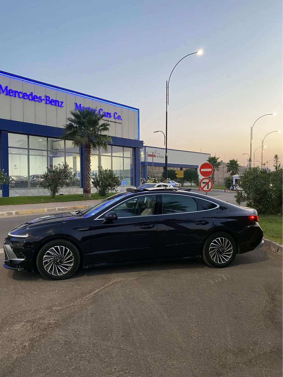 Hyunda Sonata hybrid 2025 LIMITID
سارة مكفولة كفالة فولل فولل مواصفات 
محرك 2.0 هايبريد 
شاشة ١٢.٣ انج گيج الكتروني نفس الحجم 
شحن وايرليس فتحة بانوراما 
كشنات جلد و كهربائي و كشنات تدفئة+تبريد و خزن 
ستيرن تدفئة 
و الصندوق شفط يعني سيارة فول فول مواصفات 
فتل رادار و حساس أمامي و خلفي و المراية 
٤ كاميرات ٣٦٠ درجة 
و بالسويج يمشي امامي و يرجع لي ورا 
يعني من تكول limitid تجي فول مواصفات 
ضررها فقط حافة البونيد صبغ بدون دواخل و ارباكات ب شرط 
سعرها بلاشش ٢٠٥$ ورقـــة و بيها مجال 
للأستفسار عن السيارة اتصل على هذا الرقم 
كورك-واتساب 
*********** سميل, دهوك
