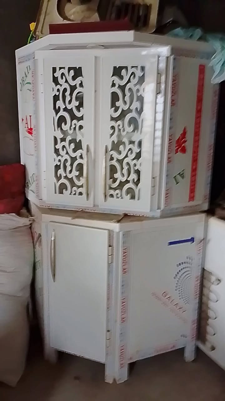 سلام عليكم غراض للبيع بسعر مناسب للاستفسار واتساب  ***********
