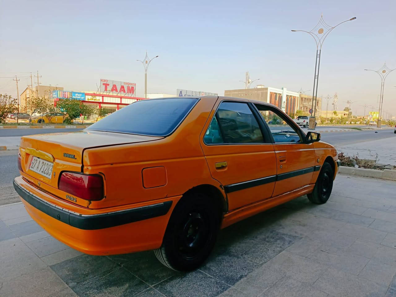 السلام عليكم 
بيجو بارص موديل 2018 بسمي رقم نگليزي جاهز مكينه وكير تبريد حداديه لايت 25 كهربائيات كله شغاله شاشه كامره حساسات سعره 38مكاني ذي قار مركز مدينة 
***********
