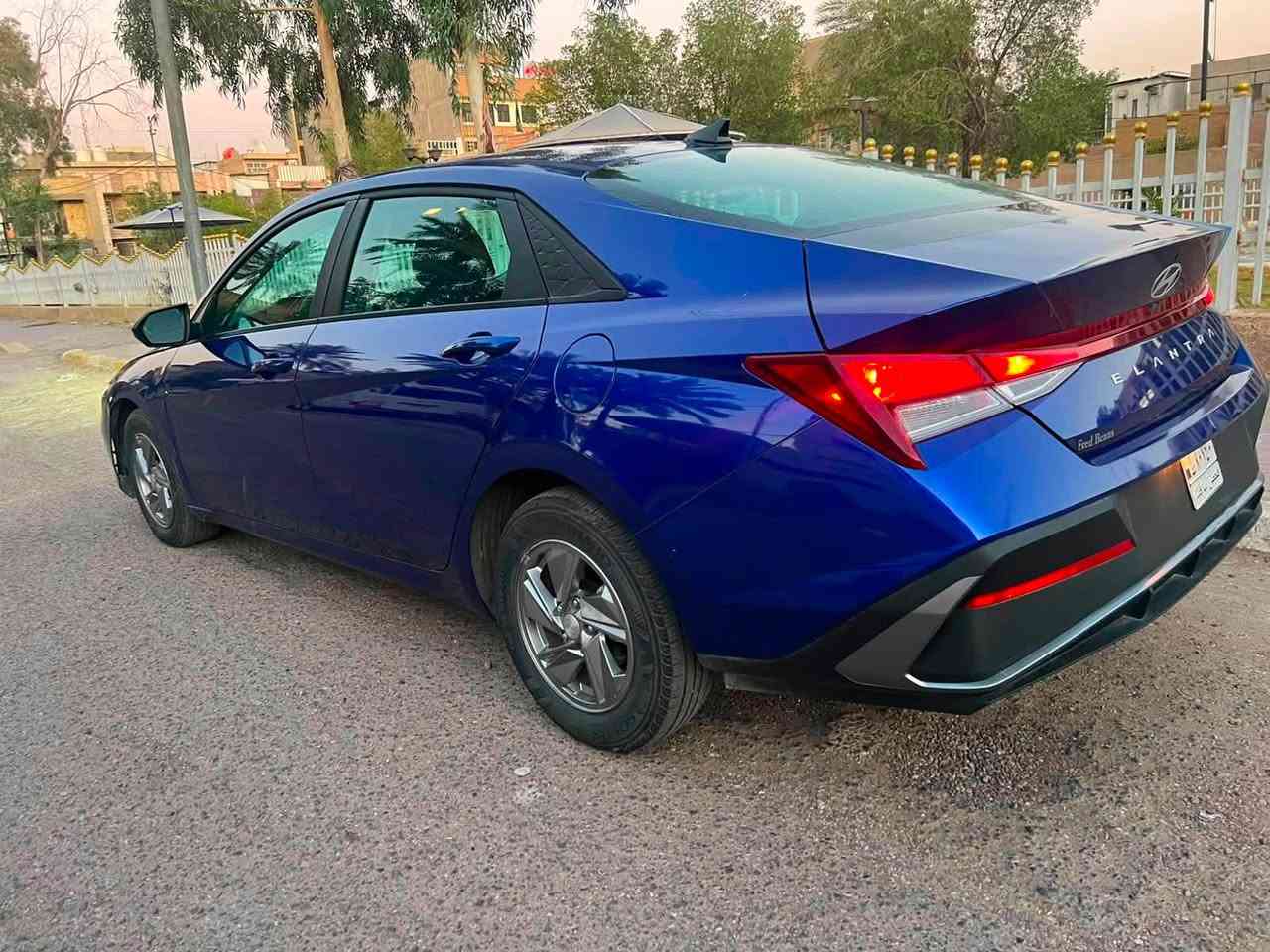النترا موديل 24 وارد امريكي حادث السيارة قطعتين السعر ( 128)مكان السيارة بغداد البنوك (***********)
