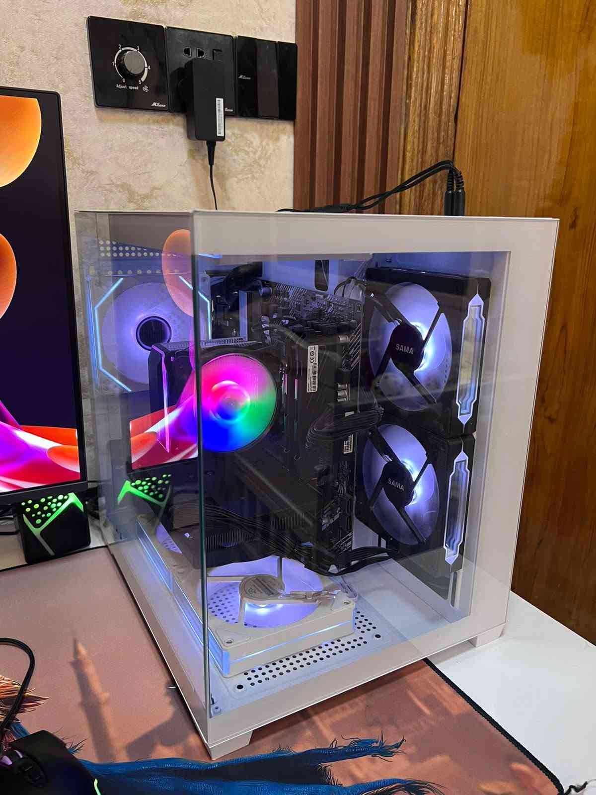 سلام عليكم PC للبيع ابيع جميع الاغراض السعر مليون او 150صالي شهر ماخذة ما ستعملتة هواي
كلهن جدد 

المعالج: AMD Ryzen 5 5500.
الذاكرة (RAM): 16 جيجابايت DDR4 بسرعة 3200 MT/s.
كرت الشاشة: AMD Radeon RX 7600.
التخزين (SSD): قرص بمساحة 1 TB من نوع NVMe. 

الشاشة نوع LGفول HD هرتز 144
***********
