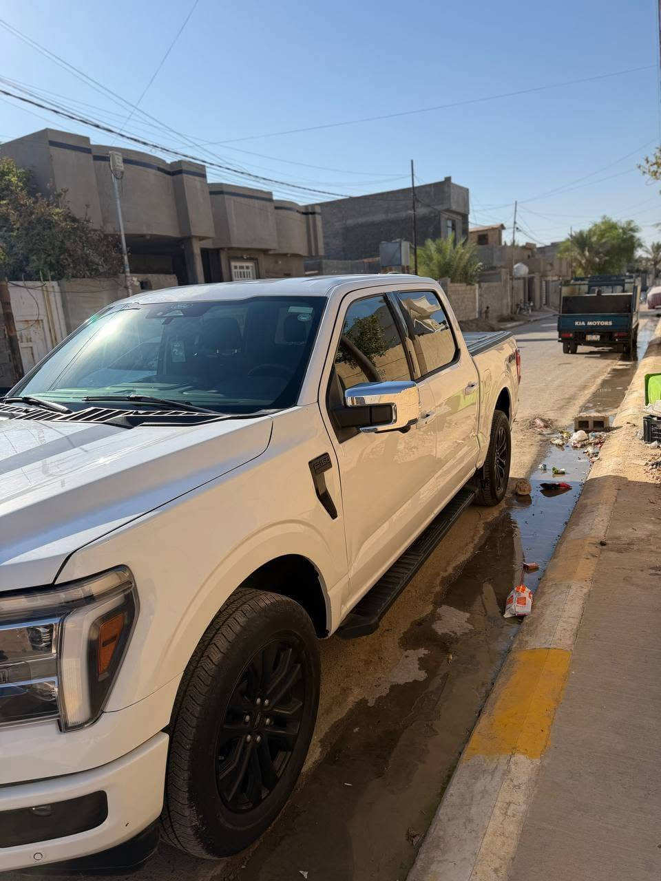 السلام عليكم للبيع فورد f150 xlt موديل 2024 ستة سلندر 3500 المرغوب بأسمي سيارة جدا نظيفة فول مواصفات مكانها بغداد الغزالية السعر 295 للأستفسار ***********
