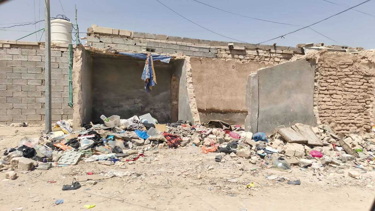 سلام عليكم ورحمة 
من رخصت أبو البيج 
قطعة أرض تجاوز  على طريق الحولي 
مساحة القطعه ٩٠ متر الواجهيه
8 والطول 11 التواصل على رقم 
***********
