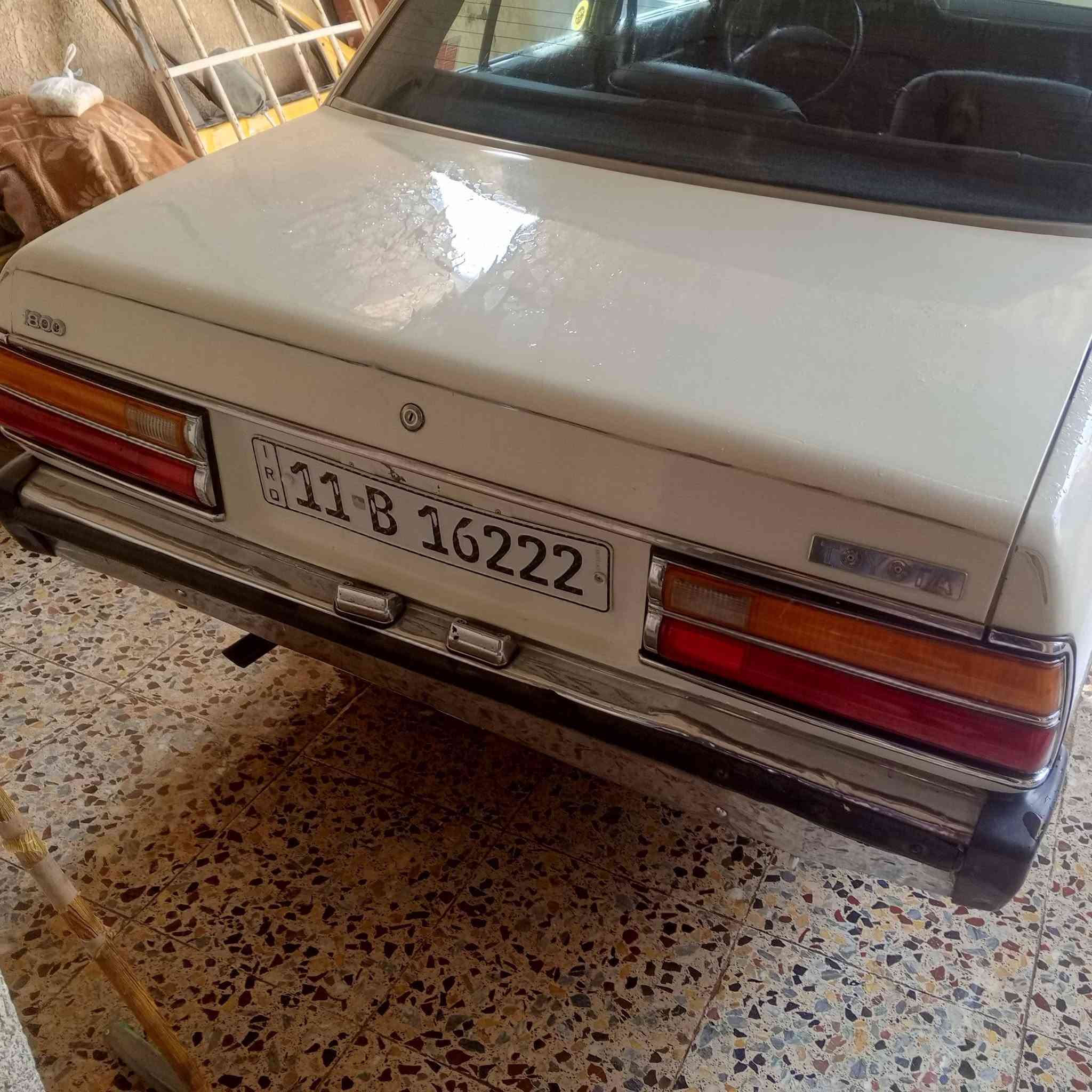 السلام عليكم كرونه 1980 للبيع السياره جاهزه من كل النواحي دوشمه عامه بلاد تخم تاير جدد كهربائياته كله جدد معمره خياسات مصبوغه حزام للجماليه مكينه كير بالكرتون كله جديد تبريد ثلج السياره متعوب عليه تجي وشوف أحله من الصور رقم انكليزي بسمي السعر 45 وبيه مجال مكان بغداد مقابل مرور الحسينيه 
***********
***********
اسف على الاطاله
