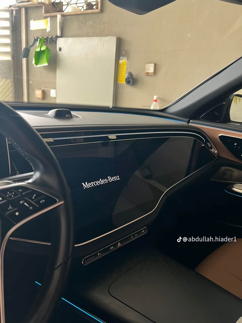 مرسيدس E350 • ٢٠٢٥ • وارد امريكي