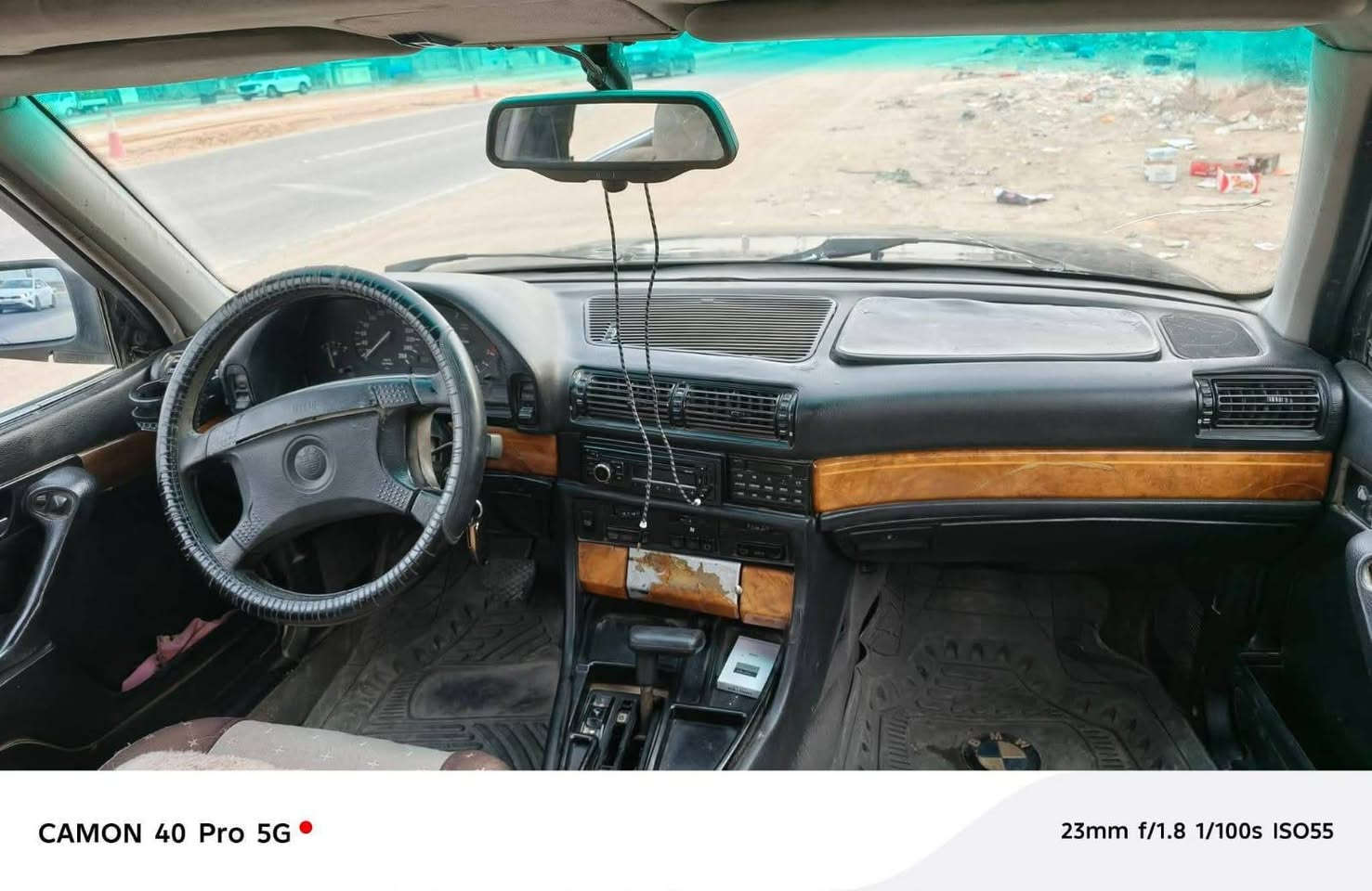 سلام عليكم بي ام دبليو ١٩٩٣ حجم 735سياره بلادي محرك وكير تبريد رقم بغداد انكليزي سنويه لل ٣٠ سيارة سياره جاهزه مكانه نجف شارع المطار *********** السعر ٣٨ وبيه مجال بسيط

نص مكتوب في الصور:
- ٧:١٣ م
- CAMON 40 Pro 5G
- 23mm f/1.8 1/100s ISO55
