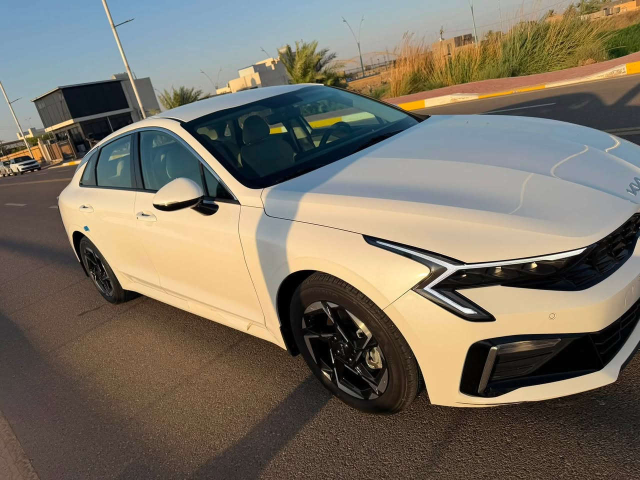 كي فايف 2024 K5 خليجي كفالة عامة
ماعده رصعتين بل تكمه صغار كلش 
ماشية 50  السعر 200 وبيه مجال
مكان سياره الانبار الرمادي 

***********
