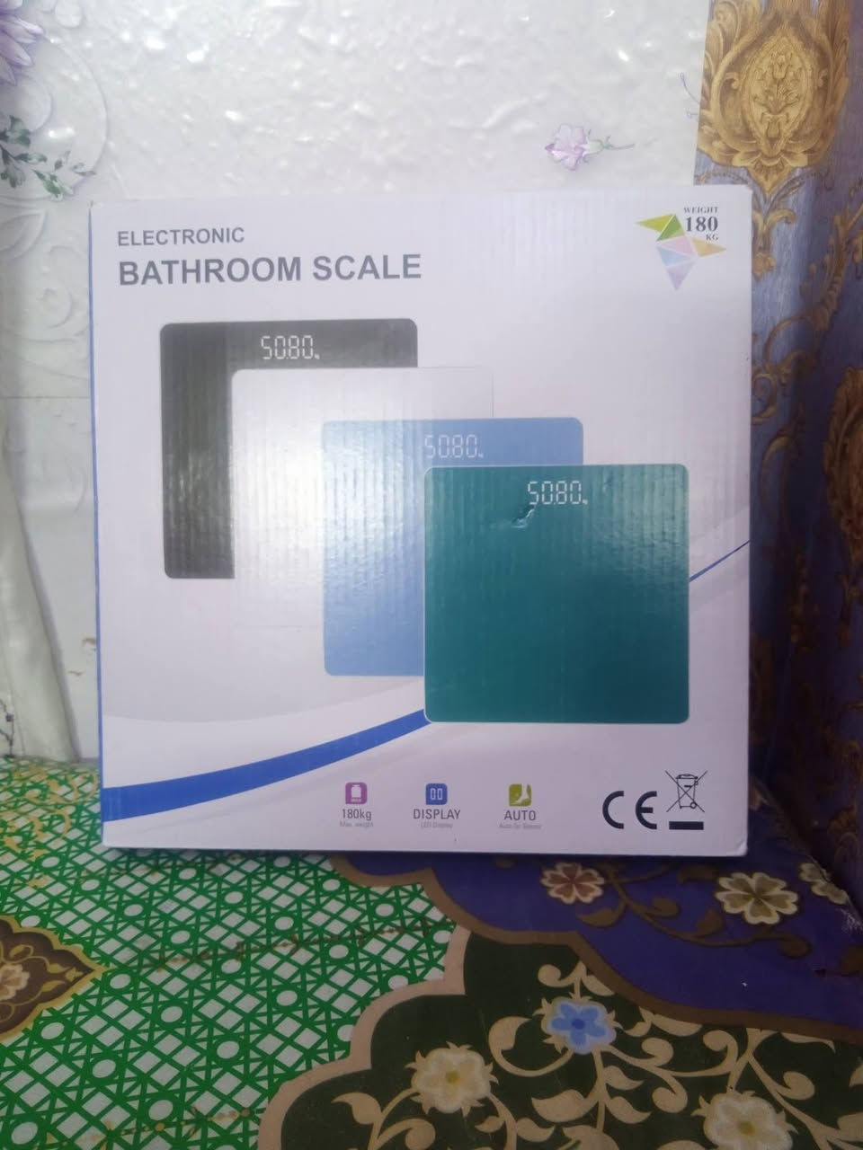 البيع

نص مكتوب في الصور:
- Button Instruction Front HD confirm / Video Power / Back Up key Right / Switch Left / Setting Down Key 2.0 Inch HD IPS Please Remove The Screen Protector Before Use.
- كنتورل شاشه تشغيل سبلت توسان
- قياس 40
- مبخره على كهربائي والسيارة