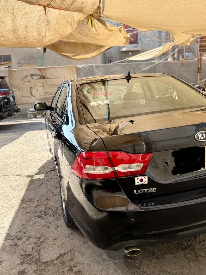 السلام عليكم كيا اوبتيما مقدس  فول مواصفات عد الفتحه السياره زيرو جديده بمعنى الكلمه السياره اصل بانزين السياره ادوات كصه جنطه مكان سيارت بصره بيع او مراوس حسب القناعه ***********
