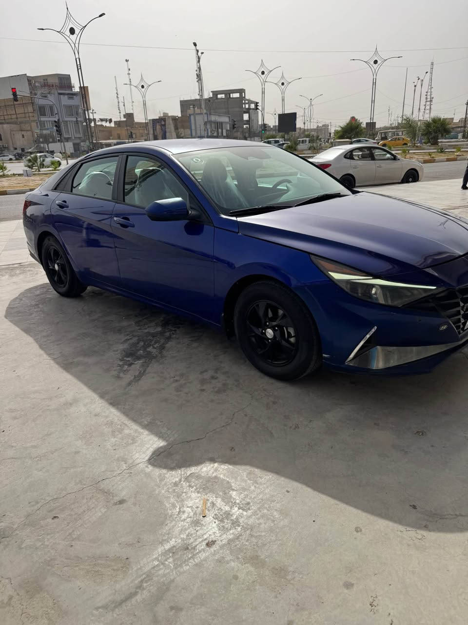 النترا 22 امريكي رقم مثنى انكليزي معوقين وكاله حاضر شكد ماتريد وكايل يسوي 
محرك 2000 دوش شرط بدون دوانص بانزين عادي
تبريد ثلج منظومه جديده
تخم تاير جديد 
حداديه 100% جاهزه من كلشي مابيها نقص 
بصمه تشغل عن بعد ويل كب رادر هواي مواصفات بعد
جاملغ وبنيد نفسهن مامبدلات وشويه بالهلال وطرف الباب
السعر 120$ مجال بسيط 
مكان السياره الناصريه 
*********** ناصرية, ذي قار
