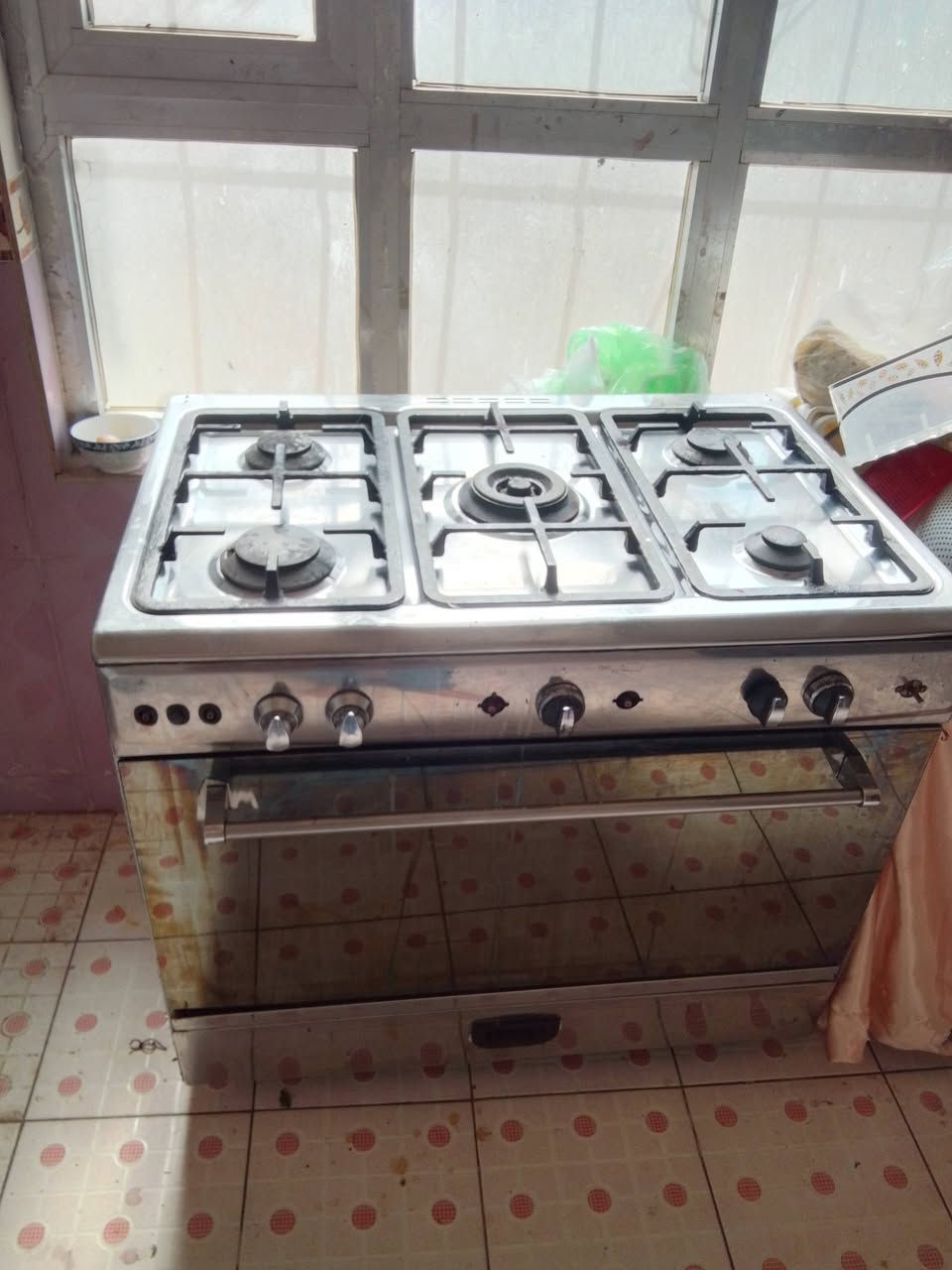 طباخ • للبيع
