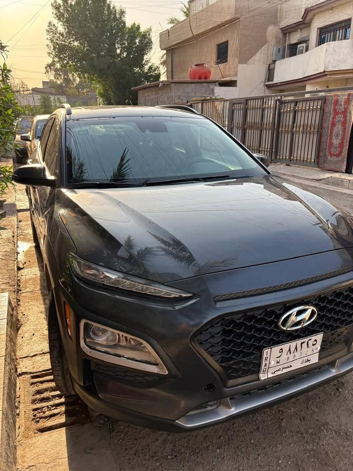 سياره للبيع  النوع: هيونداي كونا
الموديل: 2020

 اللون: رمادي/رصاصي 

 المسافة المقطوعة: 28 الف ميل فقط (اخت الزيرو)  
 مكفولة من الصبغ  (ما بيها ولا قطعة صبغ فقط الدعامية) 
حادثها دعاميه اماميه رقم الشاصي موجود 
تكدرون اشوفون صور الحادث
 رقم بغداد السنوية باسمي والتحويل مباشر بنفس اليوم  

 المواصفات…
محرك 2000 دوش
سقف بانوراما
كشنات تدفئة
بصمة تشغيل وأبواب
شاحن مبايل لاسلكي 
شاشة وكاميرا أصلية
رادارات وأنظمة أمان
إضاءة LED وكشافات  
وباقي مواصفات الفول العالي المعروفة
 السيارة ما تحتاج أي مصاريف كامله وجاهزه
السعر 150  للتواصل  ‭***********

