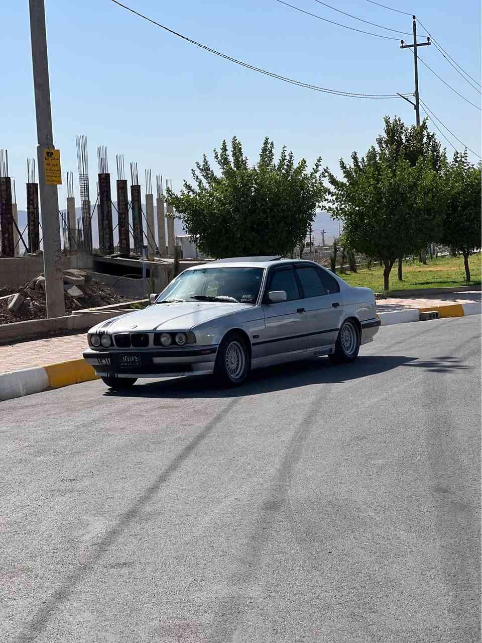بیێم525تۆماتیک              مۆدیل1995ئاڕم پلاستیک سلیمانی                بەشەرئاڕم ئەوەلیات         سحری43گەلامعامەلە        مواسەفات                                  تەبریت وەک شەختە🥶.    سڵیت کارەبایی ئیش دەکات.                               دوجام کارەبایی                 سوکان ئیرباگ.                 دەژبول ئیرباگ.                  دەبڵ جەکمەجە دەبڵ ئیرباگ.                              بیلادتۆماتیک.                    گێرو مەکینە بەشەرت فیتەرو فەحس.                  پشتو پیشی کەپسە.          جەمپیکی بەسیتی لای سەکنی هەیە مەسروف دیناریکی نیە تەقەو ڕەقەی نیە کارەبای هەمو گیانی بەشەرت شوین ڕانیە موشتەری تەلەفۆن بکە❤️❤️*********** أربيل, العراق
