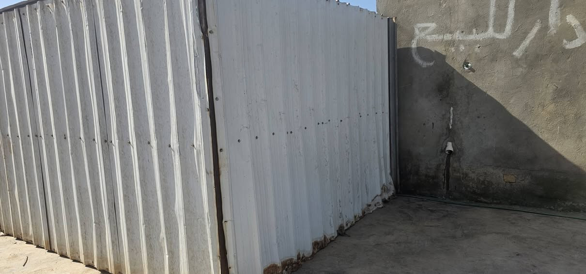 غرفه جنكو ثقيل طول ٤ عرض في٢١٠ ارتفاع ٢ السعر ٣٢٥ وبي مجااي *********** مكاني حي الحكيم
