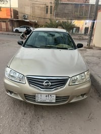 صني تفاحه • ٢٠٠٤ • نجف