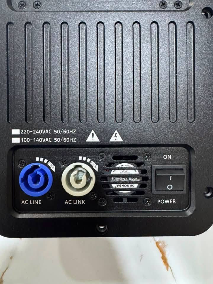 مضخم صوت DSP 1232 1500W+600W+600W 3 Way Amplifier Module Professional Speaker Plate Amplifier Class D with DSP
Specification 

1500W+600W+600W 3 Way Amplifier Module Professional Speaker Plate Amplifier Class D with DSP

*Professional CLASS-D amplifier.

*Built-in high-performance 96KHZ DSP audio processor, RS485 online or network adjustment.

* Free Software is offered

*110-230v general working voltage

*Full sealed with the box, can be installed without a partition.

*Widely used in professional speaker, line array speaker

Specification:
Model: DSP 1232
Channel 1 Rated Power 8Ω/4Ω 1200W/1500W
Channel 2&3 Rated Power 8Ω/4Ω 450W*2/600w*2
Frequency Response DSP Control
THD 1KHz ≤0.5
Damping Factor >200
Slew Rate >20v/us
S/N >95dB
Sensitivity 0.775v
Input Impedance Balance 20K, Unbalance 10K
Output Topology CLASS-D
Protection Short circuit, DC, Overheat, Peak Pressure Limit, Soft Start
Voltage AC110-240V/50Hz-60Hz voltage-selected switch

للاستفسار مراسلة الصفحة او الاتصال على الرقم *********** يوجد توصيل لجميع محافظات العراق
مضخم صوت DSP 1232 1500W+600W+600W 3 Way Amplifier Module Professional Speaker Plate Amplifier Class D with DSP
