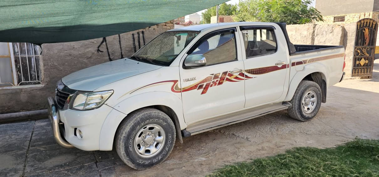 االسلام عليكم بيكم للبيع فورويل موديل 2013 سيارة مكفولة من ضربة وصبغ مكينة گاز مكفولة لا تنقيص ولاتبخير رقم اربيل تريد تحويل تريد وكالة عنوان الديوانية ***********
