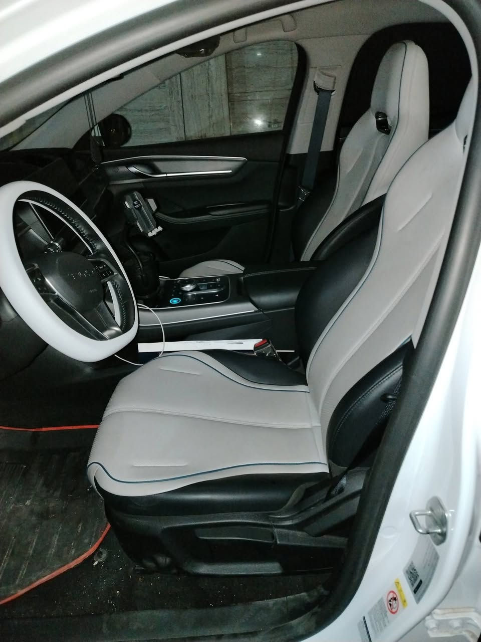 السلام عليكم BYD دسترويت  السياره مكفوله ماشيه عشرت الاف
التواصل خاص واتساب ***********
