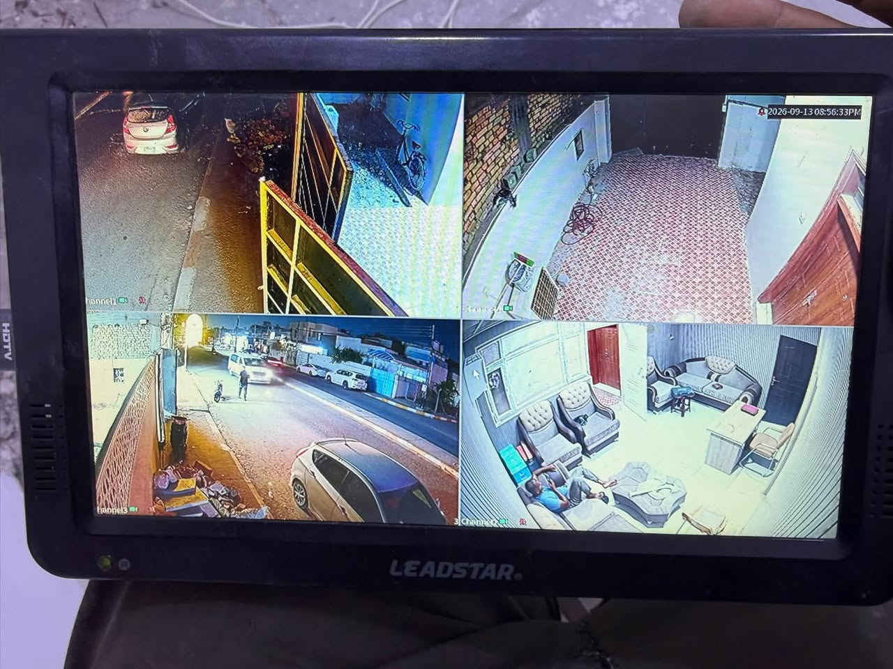 🔧📹 تم نقل كاميرات المراقبة من موقع إلى موقع آخر
مع إعادة ترتيب وتنظيم الكاميرات والتأكد من عملها بشكل صحيح ✅

📍 العنوان: الناصرية – شموخ
📞 للتواصل: ***********
👨‍🔧 فني محمد علي كاظم

نص مكتوب في الصور:
- 2026-05-13 08:55:34PM
- channel2
- LEADSTAR