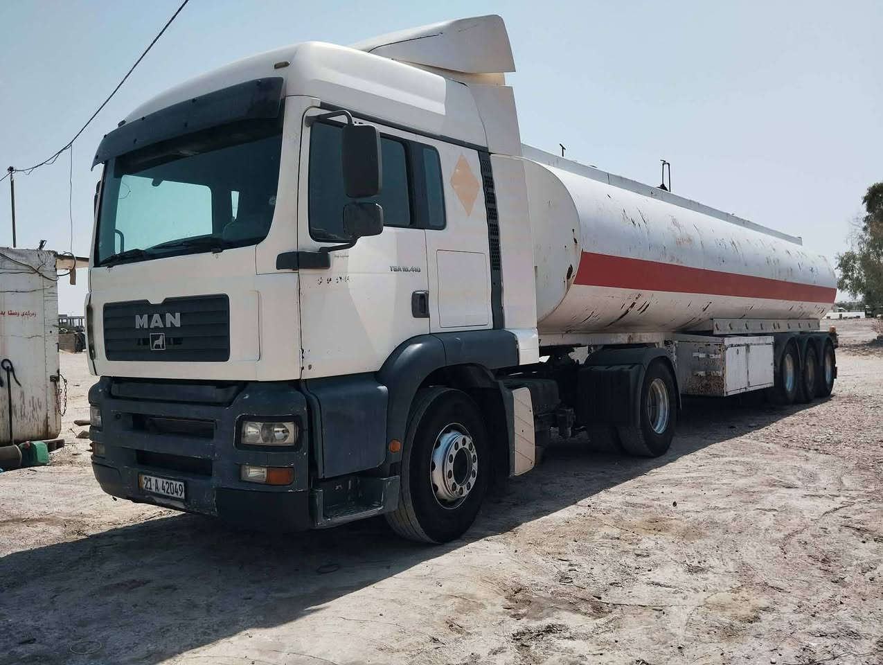 سڵاو مان مۆدێل  2003 تۆماتیک ڕیتایدرە  حەجم محڕك  410  تەنکی دەبڵ تایەر   سەنەوی جدید  2029  ..  تەنکی لی زەری   مکان کەلار   .. 
***********
