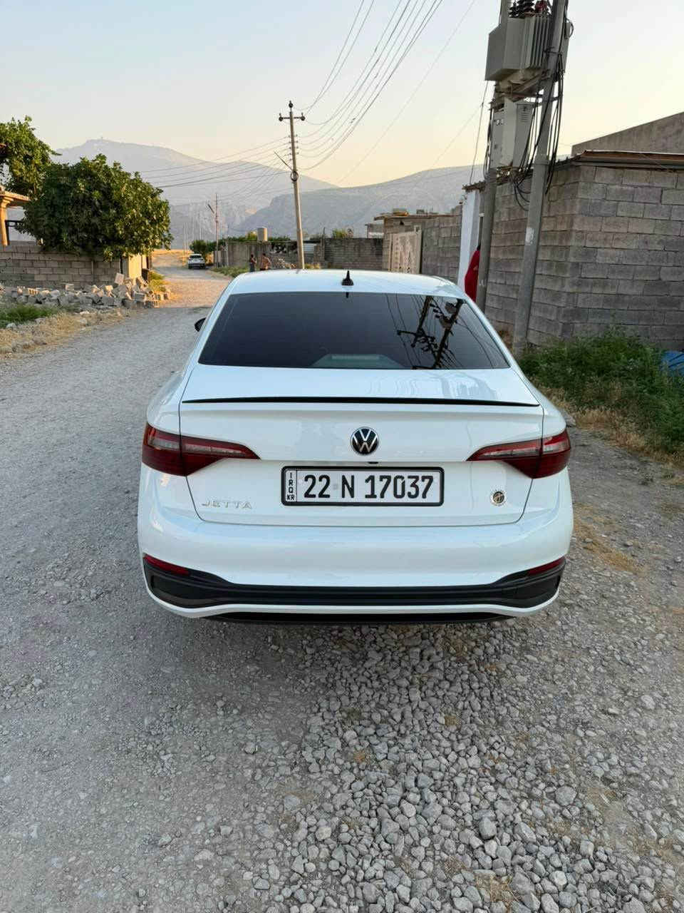 جیتا مۆدیل ٢٠٢٤ بەس بۆنیتی سبوغە بێ ژۆرێ بێ ئێرباگ  بێ ساردەکوت یەک دوو ڕەگلەی بچوکی هەیە لە سەقفی ٤٩ هەزار مایل ڕۆیشتیە ڕەقەم و سەنەوی نوێ گێڕ و مەکینەی بەشەرت کتاب جام ڕەشی لەگەلە بەس زۆری نەماوە سەعریشی ١٤٤ وەرەقەو مەجالیشی تێدایە 
***********
*********** سوران, أربيل
