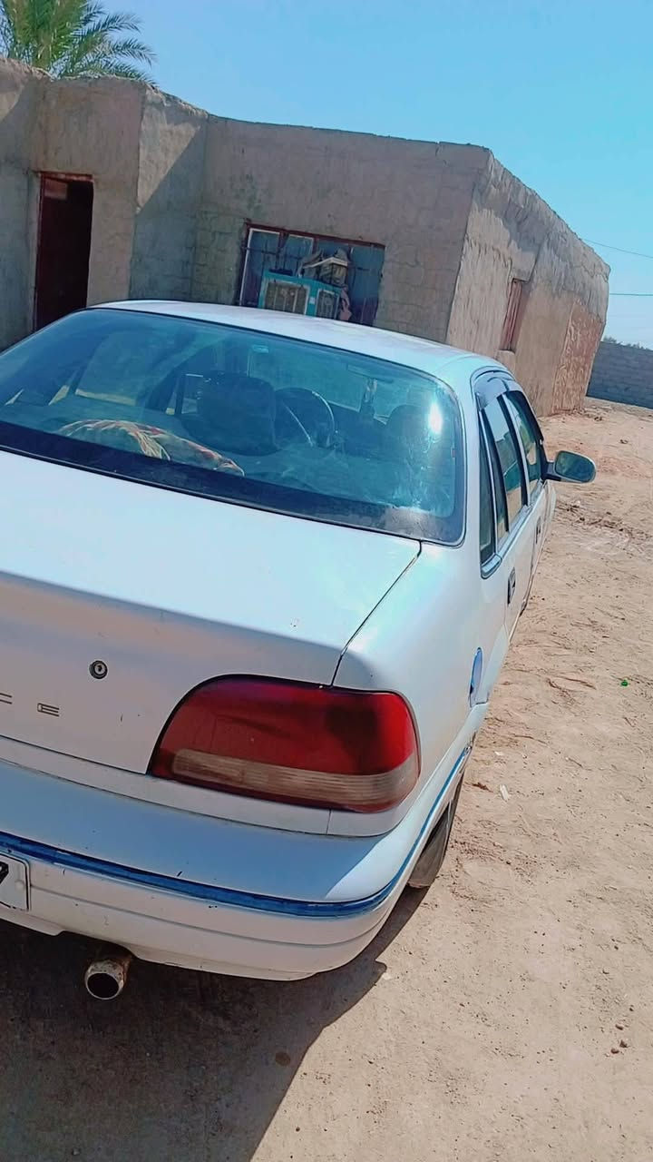 يالله السلام عليكم
برنس فراشة موديل96
مكينة وكير حلوات
هزه جديده 
جام كهربائي
سنتر لوك 
رقم انكليزي بغداد باسمي
تحويل ثاني يوم
باتري جديد
كهربائيات كلها شغاله
السيارة نظيفة وحلوه ماعده طخه بسيطه بالباب الخلفي
مكان السيارة بغداد طريقة بعقوبه القديم الشاعورة قرب مدرسة الزهور الابتدائية
رقم صاحب السيارة ***********
السعر 35 وبيها مجال بسيط
