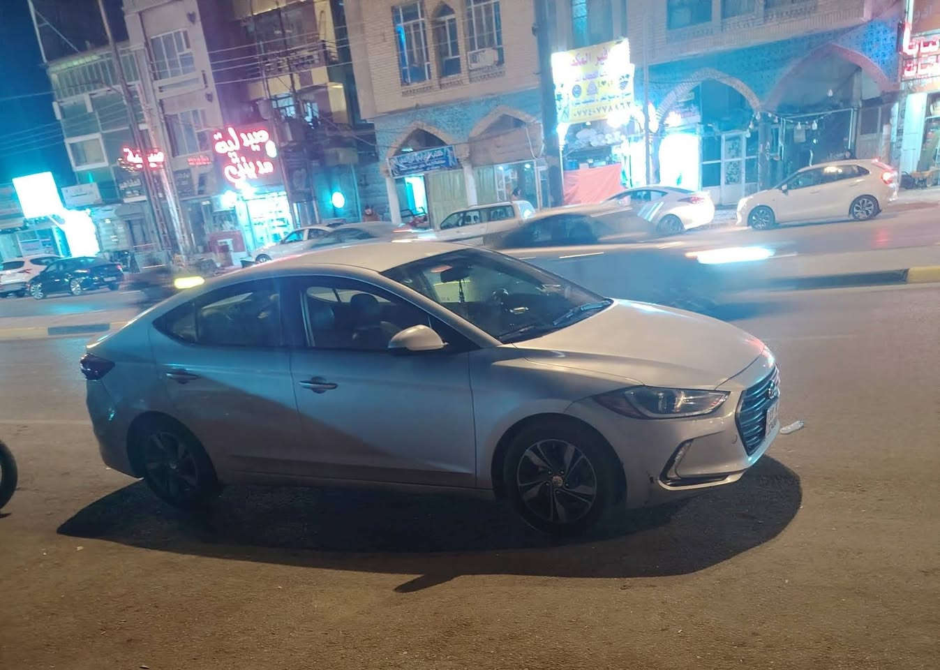 انتره مديل 17 مريكي نص فول رقم شبه مميز حلو،  كير اوتو المرغوب مكينه 2000 دوش  سياره ضربه جملغ خلفي  وبيه جراد قليل مابين تقريبن نص شبر بلقماره  سياره حلوه ونضيفه السعر  112 سياره عليه 6 وراق غرامات ينزل من سعره مكاني كربلاء ***********
