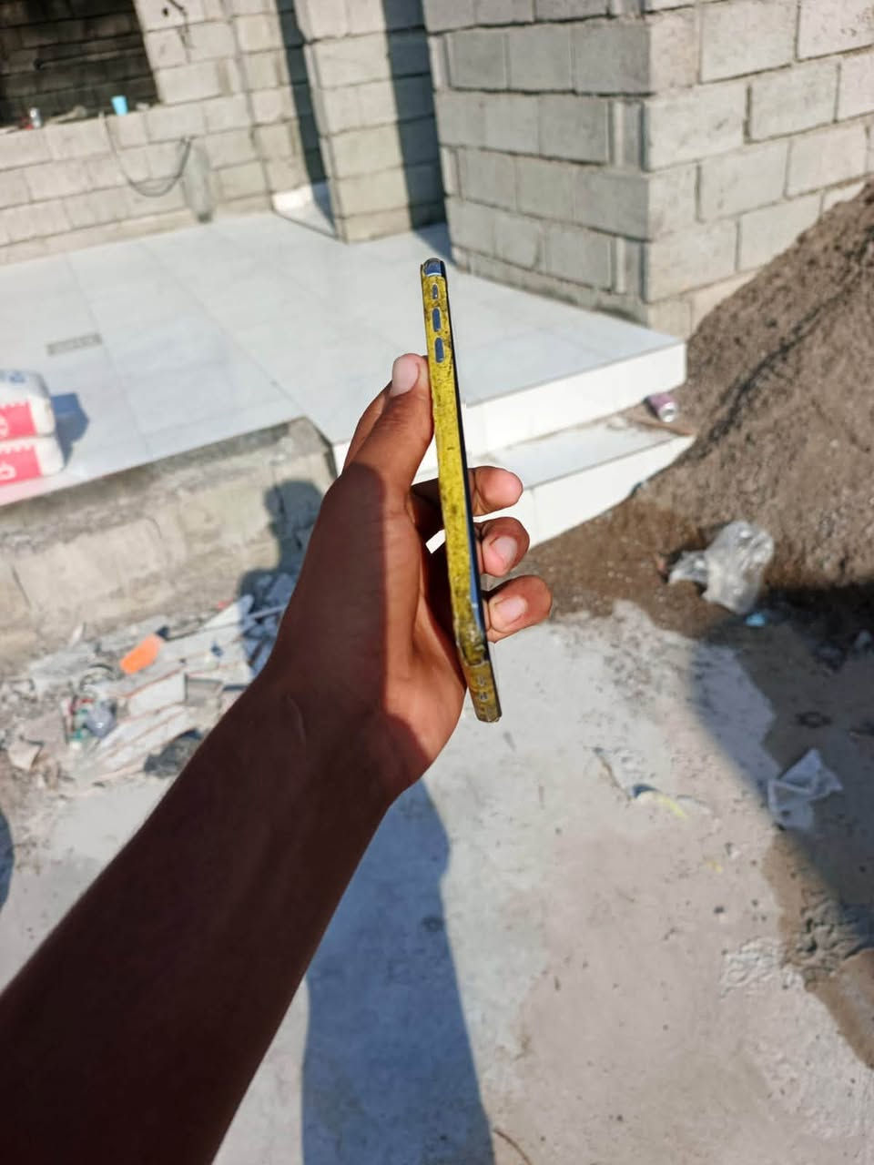 السلام عليكم🖐️
ايفون اكس ماكس 

للبيع أو مراوس♻️

بطاريه 100شاشه بلادي فيس إيدي واكف 💯

ذاكره ٦٤📌

بي كسر بل ضهر

جهاز كله شرط ✅

صوت سماعات خط كله شغال

جهاز نضيف فول

السعر١٥٠بي مجال ويرهم مراوس

مكاني حويجه داخل

***********
