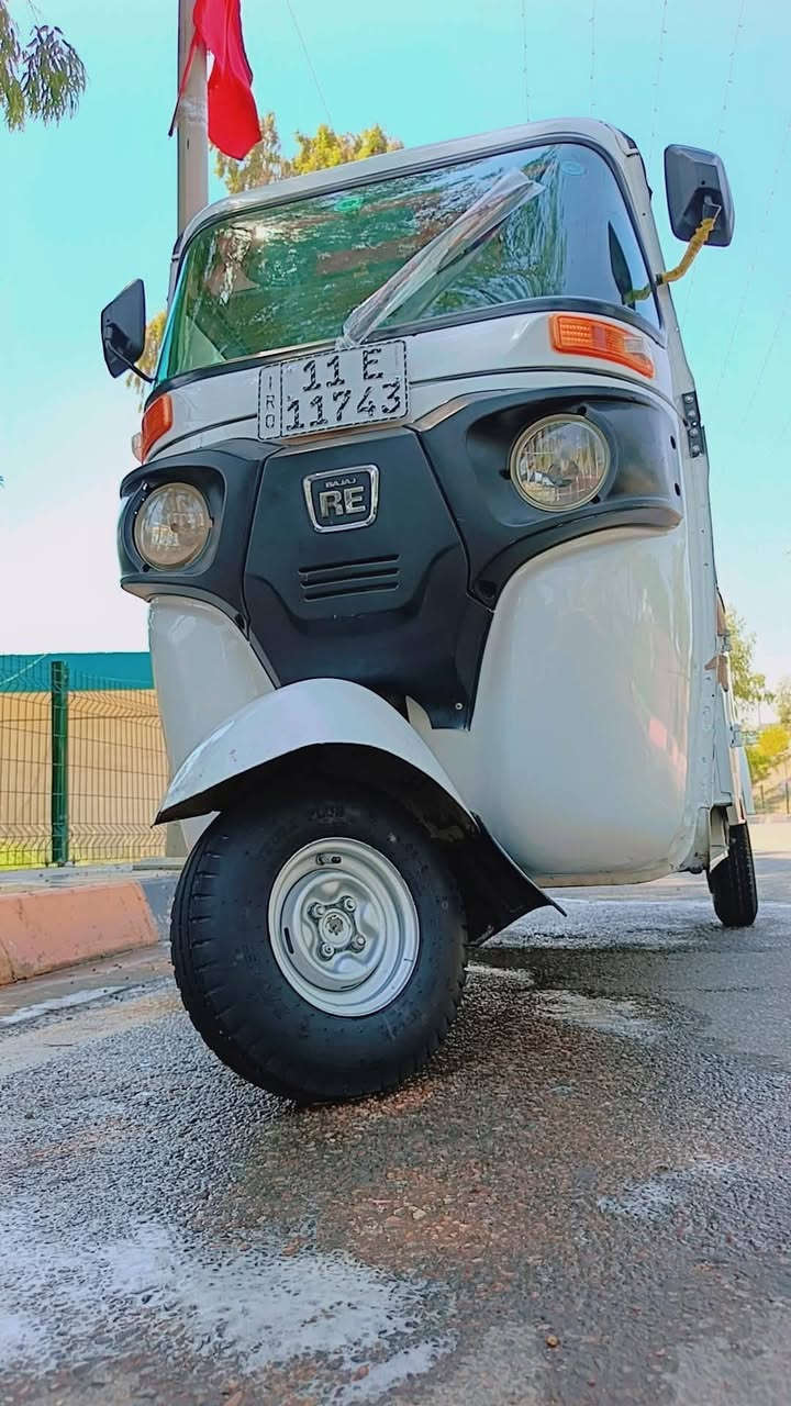سلام عليكم تكتك لبيع موديل 25 رقم بغداد نكليزي تكتك جديده تصال ***********
