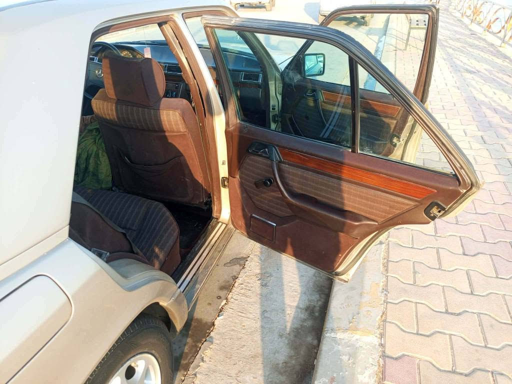 مرسيدس • ١٩٩١ • رقم بغداد