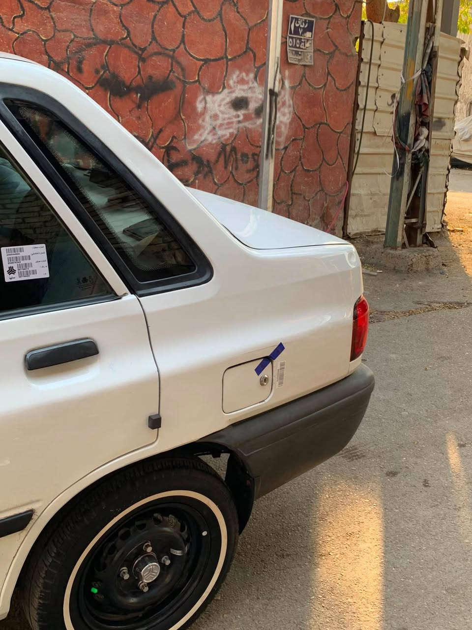 سلام عليكم سايبة موديل 9 بيها جاملغ امامي مبدل فقط كير ومكينة وصدرخير من الله بيها تراي جديد بيها مكانات صبغ العنوان بغداد مدينة الصدر قطاع واحد قرب حمام المدينة السعر 34 وبيها مجال الشراي يخابر ويدلل ابو يحيى ***********
