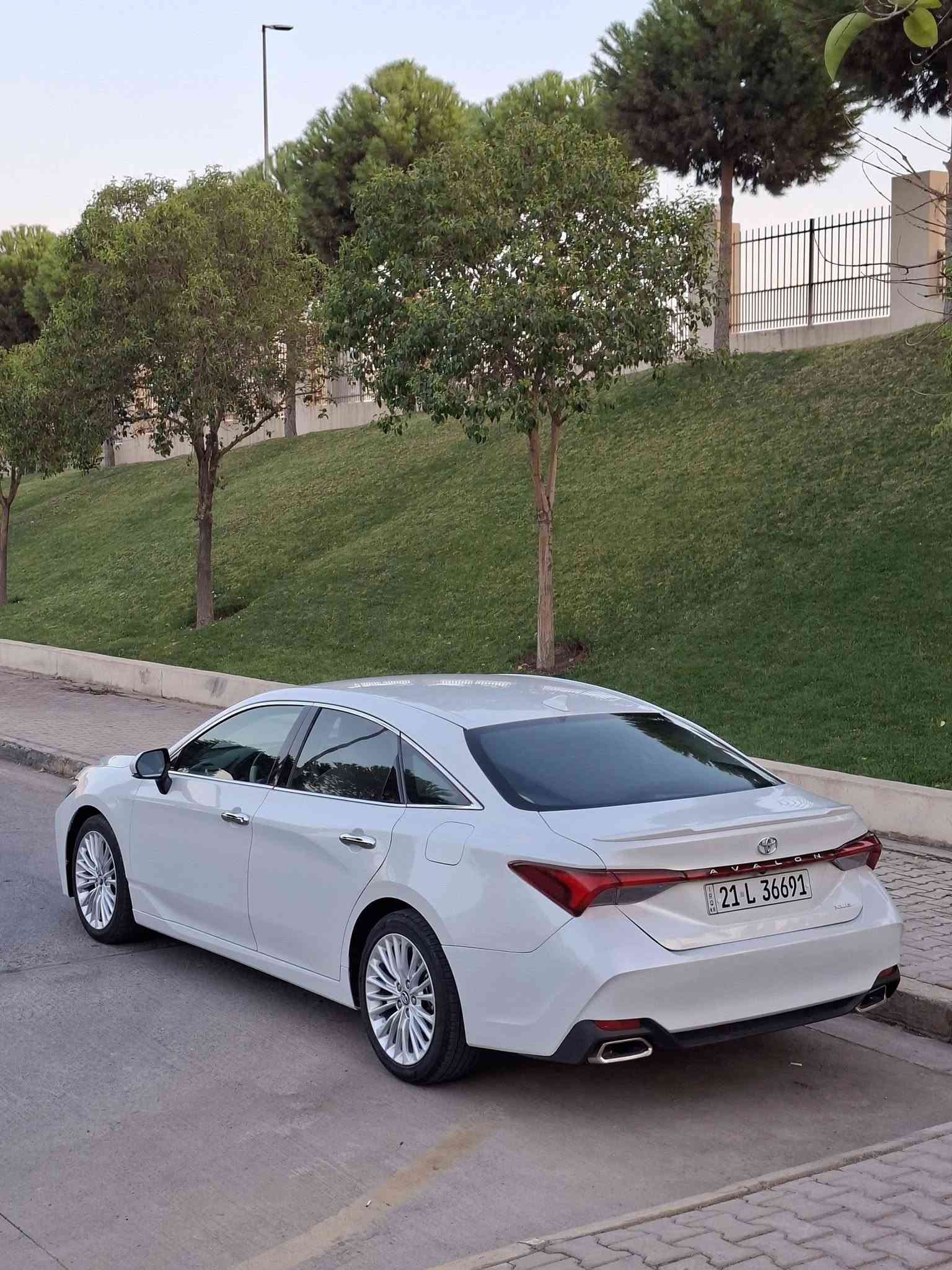 افلون XLE • V6 3500 • سليمانية