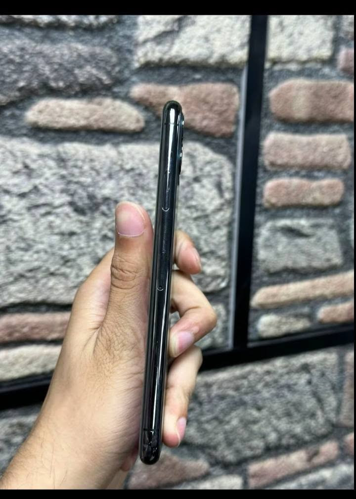 السلام عليكم للبيع iPhone 11 Pro Max   ذاكره 256 الجهاز مبدل شاشه  فقط و البطاريه معلايه  بطاريه 100  فيس ايدي متوقف  الجهاز مناقصه اي اي شي بس نقصه بطاريه لان تعبانه  السعر 200 و بي مجال للشراي  
الرقم الهاتف: *********** واتساب فقط
