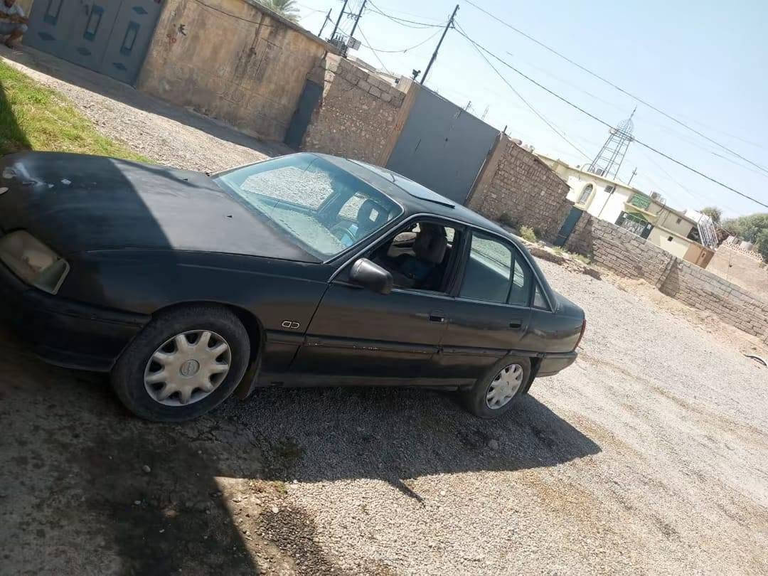 السلام عليكم سياره اوميجا ترهم مراوس بكم حسب النظافه اني مكلف بالنشر رقم صاحبها هذا***********
