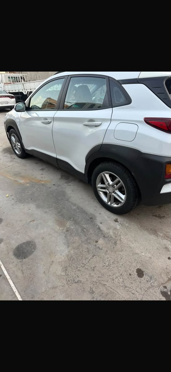 كونا موديل 2020 حادثها حافة البنيد و الدعامية بدون دواخل محرك 2000 دوش بالعراق صار بيها 3قطع صبغ بابين جهة السايق وباب خلفية عكس جهة السايق رقم سليمانية بسمي عارضها 110وبيها مجال مكانها شارع فلسطين رقم الهاتف ***********

نص مكتوب في الصور:
- نسخ