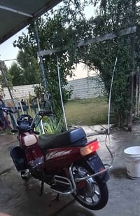 دراجه هارلي لبيع ابو غريب  خرنابات  نضيفه مثل ما واضح بل صوره بطاريات ...