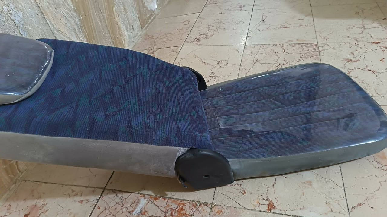 سلام عليكم كشن هايسه للبيع
جديد ومدوشم وكامل ب 150
***********
