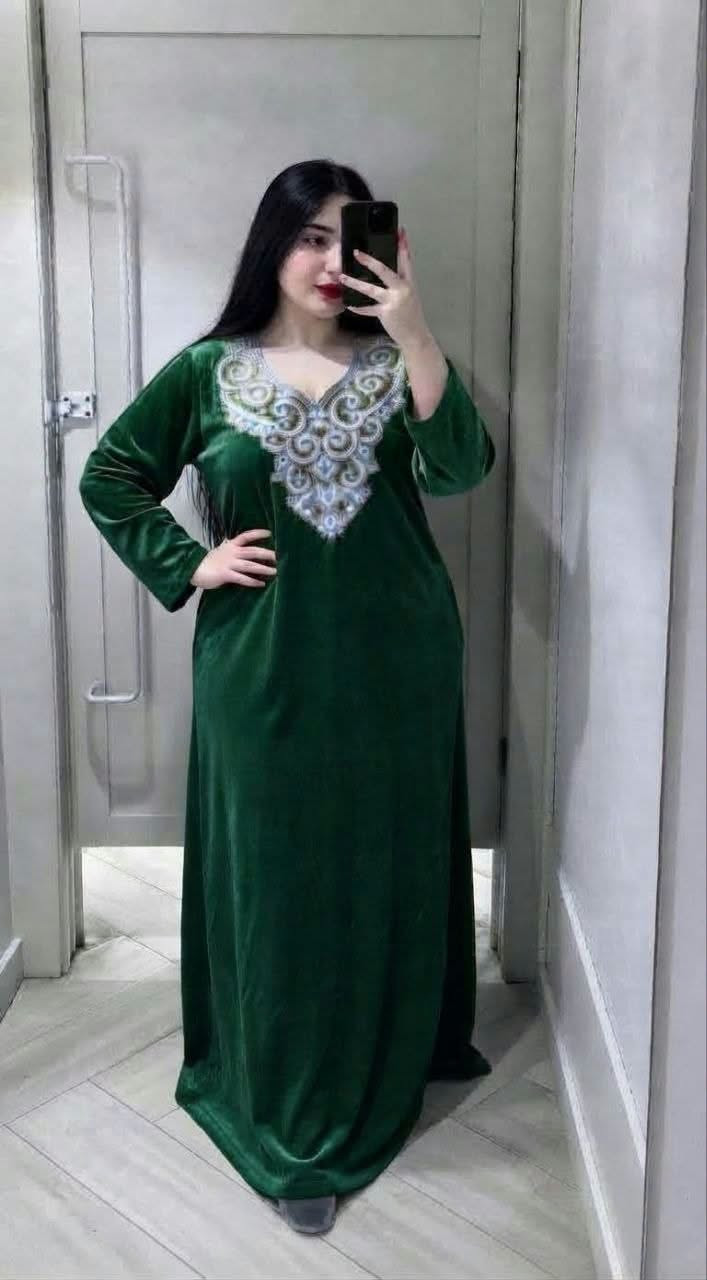مخمل غزالي • مطرز صدر • مقاسات L XL XXL